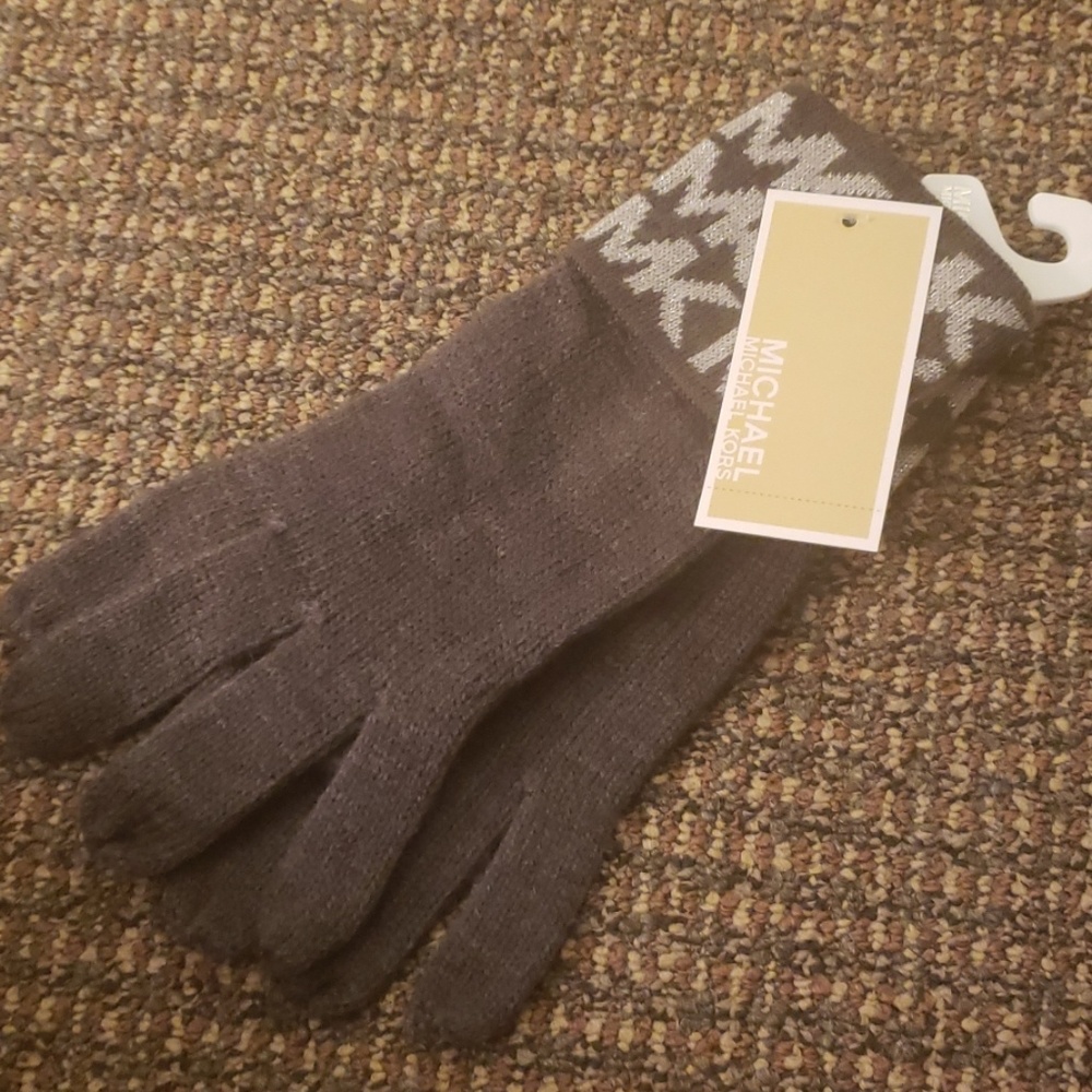 Michael Kors gray gloves NEW WITH TAGS